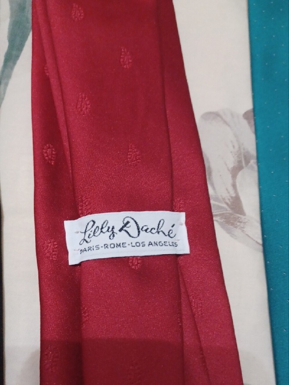 Classic Men's Solid Color Necktie - Red, Teal, Navy, Black, Purple - Picture 4 of 8
